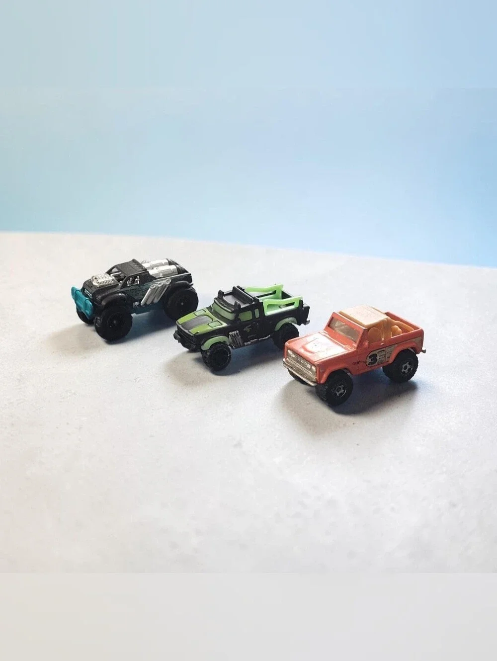 (Lot Of 3) Assorted Zuru Metal Machines/Rally Baja Crawler/Ford Bronco/ Die-Cast